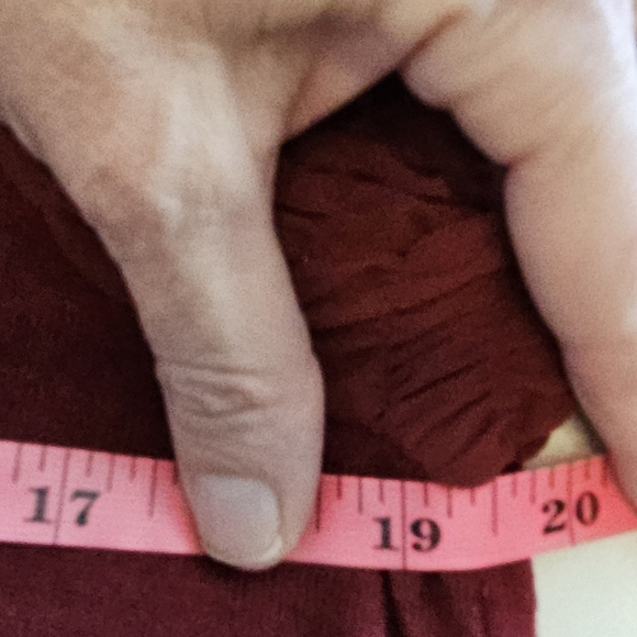 Luxology Bell Sleeved Midi Dress - Picture 5 of 9